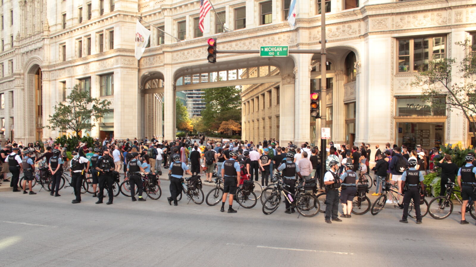 Shut down Mag Mile